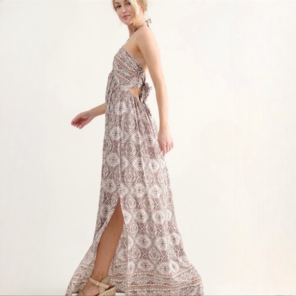 Private Label Dresses & Skirts - 🤎New Esme Rose Taupe Boho Floret Halter Maxi Dress